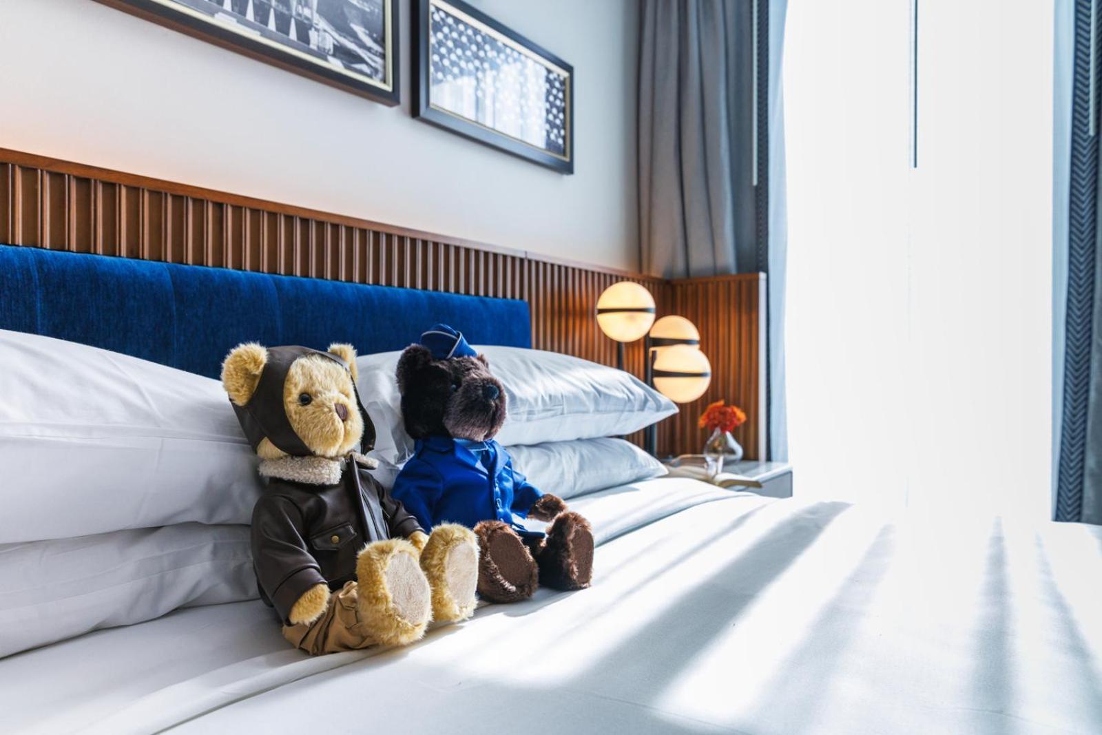 Hotel Polaris Gleneagle Bagian luar foto